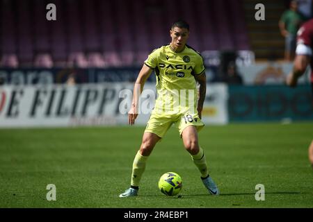 Salerno, Italie. 27th mai 2023. Nehuen Perez d'Udinese Calcio en action pendant la série Un match entre les États-Unis Salernitana et Udinese Calcio au Stadio Arechi sur 27 mai 2023 à Salerno, Italie. Credit: Nicola Ianuale/Alamy Live News Banque D'Images