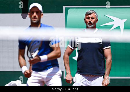 Paris, France. 27th mai 2023. Goran Ivanisevic, entraîneur de Novak Djokovic, lors de l'Open de France, tournoi de tennis du Grand Chelem sur 27 mai 2023 au stade Roland-Garros à Paris, France. Crédit : Victor Joly/Alamy Live News Banque D'Images