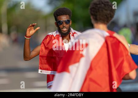 (Ottawa, Canada---27 mai 2023) Mohammed (MOH) Ahmed célèbre la victoire de la fin de semaine des courses de Tamarack Ottawa 10K et du championnat national de route Athletics Canada 10K. Photographie Copyright Sean Burges / Mundo Sport Images 2023. Si la publication sur les médias sociaux s'il vous plaît tag @mundosportimages crédit: Sean Burges/Alay Live News Banque D'Images