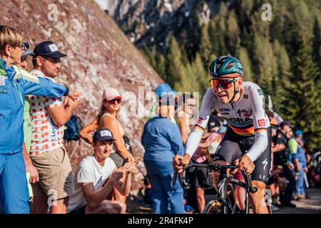 Monte Lussari, Italie. 27th mai 2023. Photo de Zac Williams/SWpix.com- 27/05/2023 - Cyclisme - 2023 Giro d'Italia - Stage 20 ITT - Lennard Kamna, Bora Hansgrohe. - Étape 20, ITT, essai individuel - Tarvisio - Monte Lussari - crédit: SWpix/Alamy Live News Banque D'Images