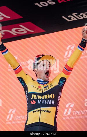 Monte Lussari, Italie. 27th mai 2023. Photo de Zac Williams/SWpix.com- 27/05/2023 - Cyclisme - 2023 Giro d'Italia - Stage 20 ITT - Primoz Roglic, Jumbo Visma. - Étape 20, ITT, essai individuel - Tarvisio - Monte Lussari - crédit: SWpix/Alamy Live News Banque D'Images