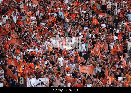 Londres, Royaume-Uni. 27th mai 2023. Les fans de Luton au championnat EFL jouent-off final Coventry City v Luton Town Match au stade Wembley, Londres, Royaume-Uni, le 26th mai 2023. Crédit : Paul Marriott/Alay Live News Banque D'Images
