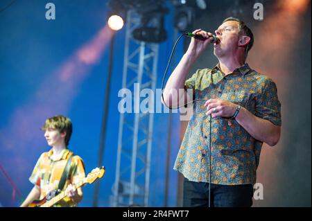 Warrington, Royaume-Uni. 27th mai 2023. Les tapis Inspiral se présentent dans le grand haut le jour 1 de Warrington's NBHD Weekender Festival 2023, Credit: Gary Mather/Alamy Live News Banque D'Images