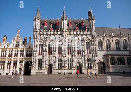 Stadhuis, hôtel de ville (14th-15th siècle) à Burg Square, Bruges, Flandre, Belgique Banque D'Images