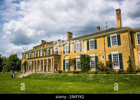 Polesden Lacey, une maison de campagne édouardienne, Surrey, Angleterre, Royaume-Uni Banque D'Images