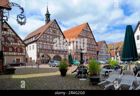 Baden-Wuerttemberg, Forêt Noire Dornstetten, centre, vieille ville, panneau de taverne : zum Adler Banque D'Images