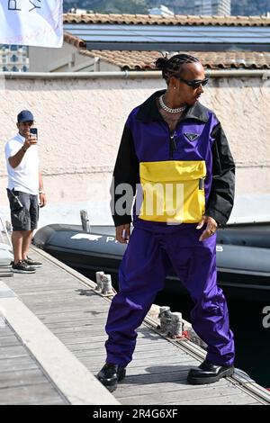 Mezzolombardo, Mezzolombardo, Italie. 28th mai 2023. Le pilote britannique Lewis Hamilton ( Mercedes AMG Petronas F1 Team) arrive au Paddock au Grand Prix de Monaco F1 à Monaco (Credit image: © Daisy Facinelli/ZUMA Press Wire) USAGE ÉDITORIAL SEULEMENT! Non destiné À un usage commercial ! Crédit : ZUMA Press, Inc./Alay Live News Banque D'Images