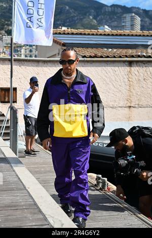 Mezzolombardo, Mezzolombardo, Italie. 28th mai 2023. Le pilote britannique Lewis Hamilton ( Mercedes AMG Petronas F1 Team) arrive au Paddock au Grand Prix de Monaco F1 à Monaco (Credit image: © Daisy Facinelli/ZUMA Press Wire) USAGE ÉDITORIAL SEULEMENT! Non destiné À un usage commercial ! Crédit : ZUMA Press, Inc./Alay Live News Banque D'Images