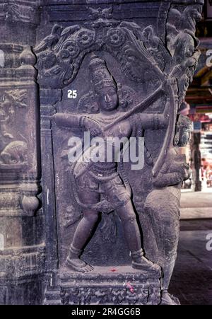 Manmatha Sculpture dans le temple de Ramaswamy a pillé Mahamandapatam à Kumbakonam, Tamil Nadu, Inde, Asie Banque D'Images