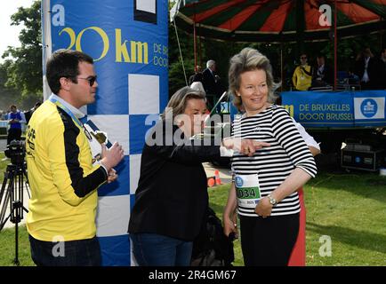 Bruxelles, Belgique. 28th mai 2023. Reine Mathilde de Belgique photographiée lors de l'édition 43th de la course de Bruxelles à 20 km - 20 km de Bruxelles, dimanche 28 mai 2023 à Bruxelles. BELGA PHOTO JOHN THYS crédit: Belga News Agency/Alay Live News Banque D'Images