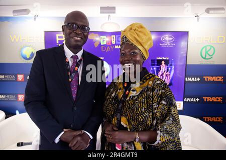 Cannes, France. 25th mai 2023. Son Excellence Laro Kayode, Ambassadeur nigérian en France et Christelle Panou assistent à la soirée cocktail Banque D'Images