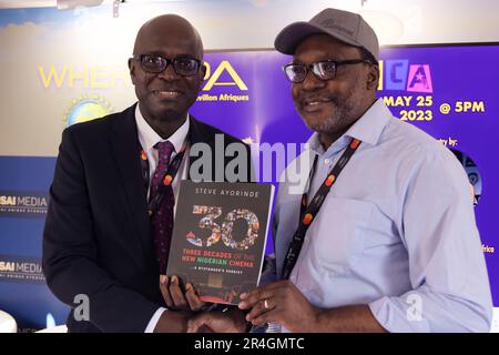 Cannes, France. 25th mai 2023. Son Excellence Laro Kayode, ambassadeur nigérian en France et Steve Ayorinde assistent à la soirée cocktail Banque D'Images