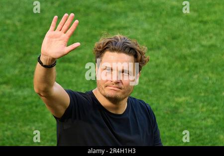 Edin Terzic, entraîneur-chef, Chef - Trainer BVB après le match BORUSSIA DORTMUND - FSV MAINZ 05 2-2, BVB a perdu la chance pour le titre. 1.Ligue allemande de football sur 27 mai 2023 à Dortmund, Allemagne. Saison 2022/2023, match jour 34, 1.Bundesliga, 34.Spieltag, BVB, MZ, © Peter Schatz / Alamy Live News - LES RÉGLEMENTATIONS DFL INTERDISENT TOUTE UTILISATION DE PHOTOGRAPHIES comme SÉQUENCES D'IMAGES et/ou QUASI-VIDÉO - Banque D'Images