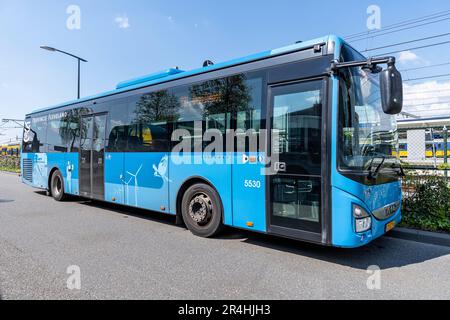 Le bus OV Regio Ijsselmond Iveco Crossway à la gare routière de Zwolle Centraal Banque D'Images