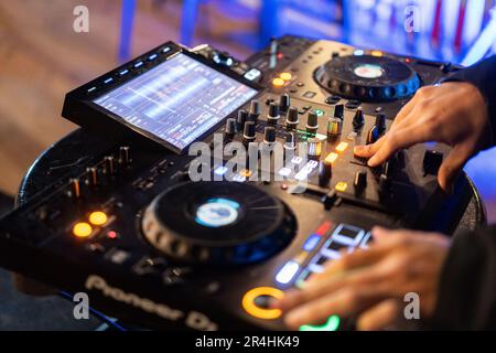Voyants lumineux des touches de la télécommande de musique du DJ Mixer Banque D'Images