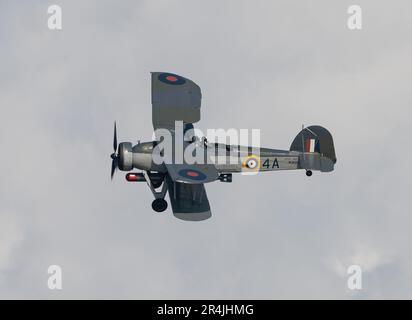 Liverpool Pier Head, Liverpool, Merseyside, Angleterre. 28th mai 2023. Navy Wings Fairey Swordfish W5856, le plus ancien survivant des airey Swordfish dans le monde se produit lors de la bataille de l'Atlantique 80th anniversaire à Pier Head. (Image de crédit : ©Cody Froggatt/Alamy Live News) Banque D'Images