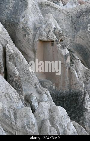 Vestiges d'une ancienne grotte du musée en plein air de Zelve, Capadoccia, Turquie Banque D'Images