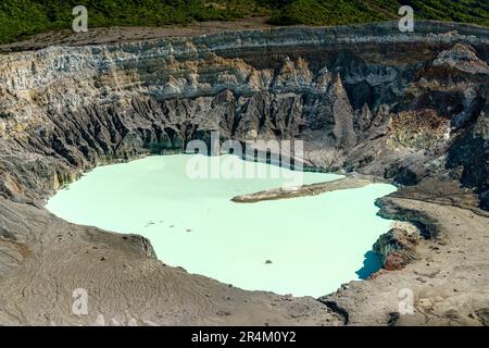 Cratère du volcan Poas au Costa Rica, en Amérique centrale Banque D'Images