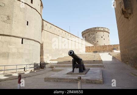 La Citadelle élaborée du Caire établie par Saladin, qui abrite de nombreuses mosquées en vue Banque D'Images