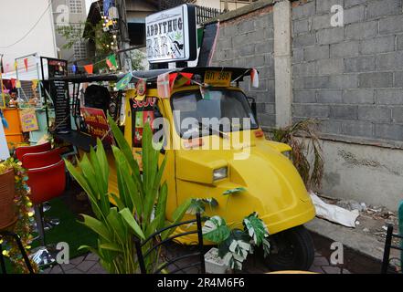 Bar mobile ADDYTHUG près de Khaosan Road à Banglamphu, Bangkok, Thaïlande. Banque D'Images