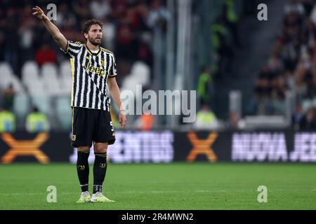 Turin, Italie. 28th mai 2023. Manuel Locatelli de Juventus FC gestes pendant la série Un match de football entre Juventus FC et AC Milan au stade Allianz sur 28 mai 2023 à Turin, Italie . Credit: Marco Canoniero / Alamy Live News Banque D'Images