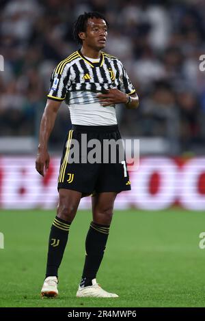 Turin, Italie. 28th mai 2023. Juan Cuadrado de Juventus FC semble abattu lors de la série Un match de football entre Juventus FC et AC Milan au stade Allianz sur 28 mai 2023 à Turin, Italie . Credit: Marco Canoniero / Alamy Live News Banque D'Images