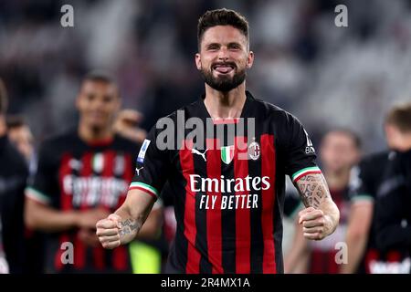 Turin, Italie. 28th mai 2023. Olivier Giroud de l'AC Milan célèbre à la fin de la série Un match de football entre Juventus FC et AC Milan au stade Allianz sur 28 mai 2023 à Turin, Italie . Credit: Marco Canoniero / Alamy Live News Banque D'Images