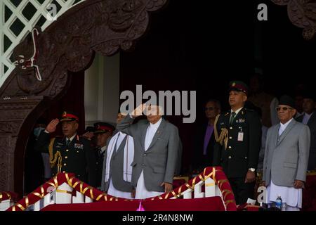 Katmandou, Népal. 29th mai 2023. Le Président du Népal RAM Chandra Poudel (C) assiste à la célébration de la Journée de la République à Katmandou, au Népal, au 29 mai 2023. Credit: Sulav Shrestha/Xinhua/Alamy Live News Banque D'Images