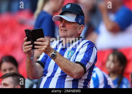 Londres, Royaume-Uni. 29th mai 2023. Sheffield mercredi fans arrivant en avant du match final de la Sky Bet League 1 Barnsley vs Sheffield mercredi au stade de Wembley, Londres, Royaume-Uni, 29th mai 2023 (photo de Gareth Evans/News Images) à Londres, Royaume-Uni le 5/29/2023. (Photo de Gareth Evans/News Images/Sipa USA) Credit: SIPA USA/Alay Live News Banque D'Images