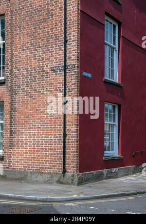 Swansea, pays de Galles, Royaume-Uni. 23 mai 2023 : une maison géorgienne d'angle à Somerset place et Ferryside à Swansea. Banque D'Images