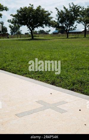 Jardin commémoratif du massacre de Barlonyo, commémorant les 121 civils qui ont perdu la vie dans un massacre perpétré par les troupes de l'Armée de résistance des Lords, le 21st février 2004 Banque D'Images