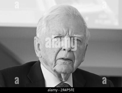 Heidelberg, Allemagne. 26th févr. 2019. Prix Nobel de médecine Harald zur Hausen lors d'une conférence de presse en 2019. Credit: Uli Deck/dpa/Alay Live News Banque D'Images