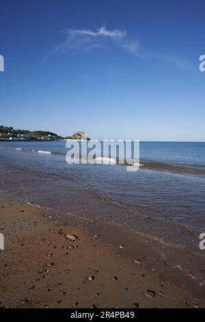 Gorey, Jersey, îles Anglo-Normandes, montrant le château du Mont Orgeuil datant du 13th siècle. Banque D'Images