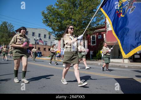 Danville, États-Unis. 29th mai 2023. Les scouts marchent dans le défilé du jour du souvenir à Danville, Pennsylvanie, le lundi, 29 mai 2023. (Photo de Paul Weaver/Sipa USA) crédit: SIPA USA/Alay Live News Banque D'Images