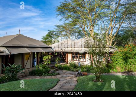 Tentes de luxe au camp de Serena près du lac Elementaita. Kenya, Afrique. Banque D'Images