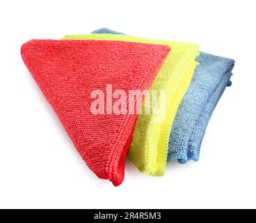 Chiffons de lavage de voiture colorés sur fond blanc Banque D'Images