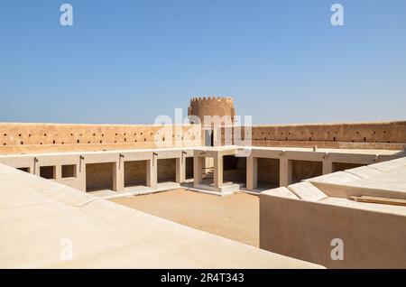 Vue interne du fort historique d'Al Zubarah au Qatar Banque D'Images