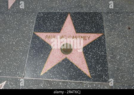 Los Angeles, Californie, États-Unis 27th mai 2023 Paul McCartney Hollywood Walk of Fame Star on 27 mai 2023 à Los Angeles, Californie, États-Unis. Photo par Barry King/Alay stock photo Banque D'Images