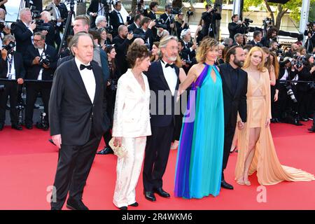 Acteurs du film "Bonnard, Pierre et Marthe" : André Marcon, Anouk Grinberg, Martin Provost, Cécile de France, Vincent Macaigne, Stacy Martin 'firebrand' Festival de Cannes projection 76th Festival de Cannes 21 mai 2023 Banque D'Images