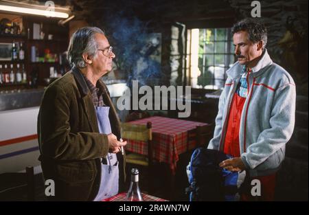 Grand beau (film TV) année: 1990 - France Directeur: Bernard Choquet Serge Reggiani, François Marthouret Banque D'Images