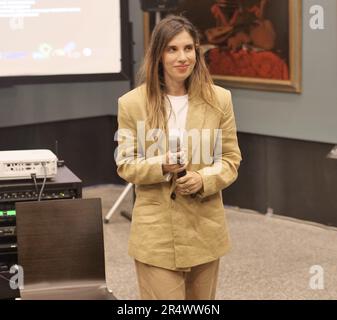 Bergame, Italie. 30th mai 2023. Pour célébrer Bergame Brescia capitale de la culture Rai documentaires propose "les montagnes de la culture", AmbraMarie dans le documentaire pour raconter le patrimoine artistique des vallées de Bergame et Brescia crédit: Agence de photo indépendante / Alamy Live News Banque D'Images