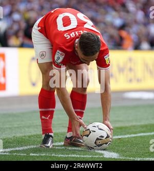 LONDRES, ANGLETERRE - 29 MAI : Adam Phillips de Barnsley lors de Barnsley v Sheffield Wednesday Sky Bet League One Play-off final au stade Wembley sur 29 mai 2023 à Londres, Angleterre. (Photo par MB Media) Banque D'Images