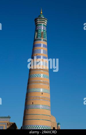 Islam Khoja Minaret à Itchan Kala; Khiva, Ouzbékistan Banque D'Images