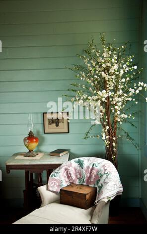 Coin salon pittoresque à l'intérieur d'une villa ; Apia, Samoa Banque D'Images