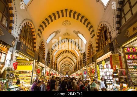 Spice Bazaar ; Istanbul, Turquie Banque D'Images