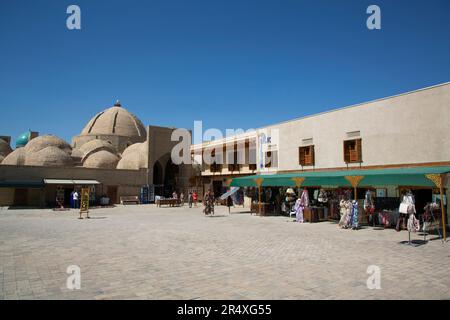 Toqi Zargaron (dôme de commerce) dans le centre historique de Boukhara, Ouzbékistan ; Buhkara, Ouzbékistan Banque D'Images