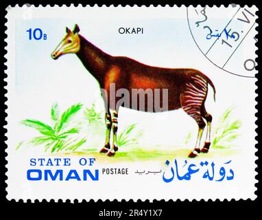 MOSCOU, RUSSIE - 18 MAI 2023 : timbre-poste imprimé à Oman montre Okapi (Okapia johnstoni), série, vers 1972 Banque D'Images
