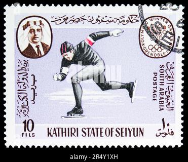 MOSCOU, RUSSIE - 18 MAI 2023 : timbre-poste imprimé au Yémen montre le patinage de vitesse, série 1968 des Jeux olympiques de Grenoble, vers 1967 Banque D'Images