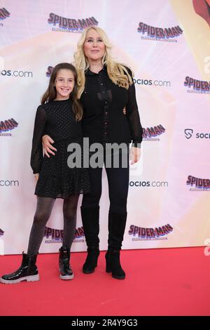 Madrid, Espagne. 30th mai 2023. Geraldine Larrosa aka innocence (R) assiste à la première de 'Spider-Man: Cruzando El Multiverso' (Spider-Man: Across the Spider-verse) au cinéma Callao à Madrid. Crédit : SOPA Images Limited/Alamy Live News Banque D'Images