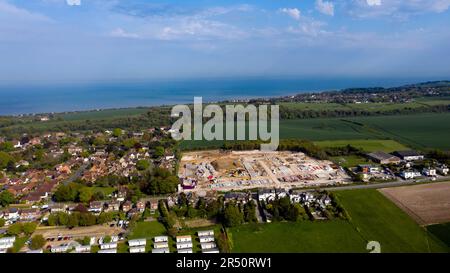 Vue aérienne montrant l'emplacement de Wellington Paddocks, un nouveau bâtiment sur le chemin Dover, Walmer, Deal, Kent Banque D'Images